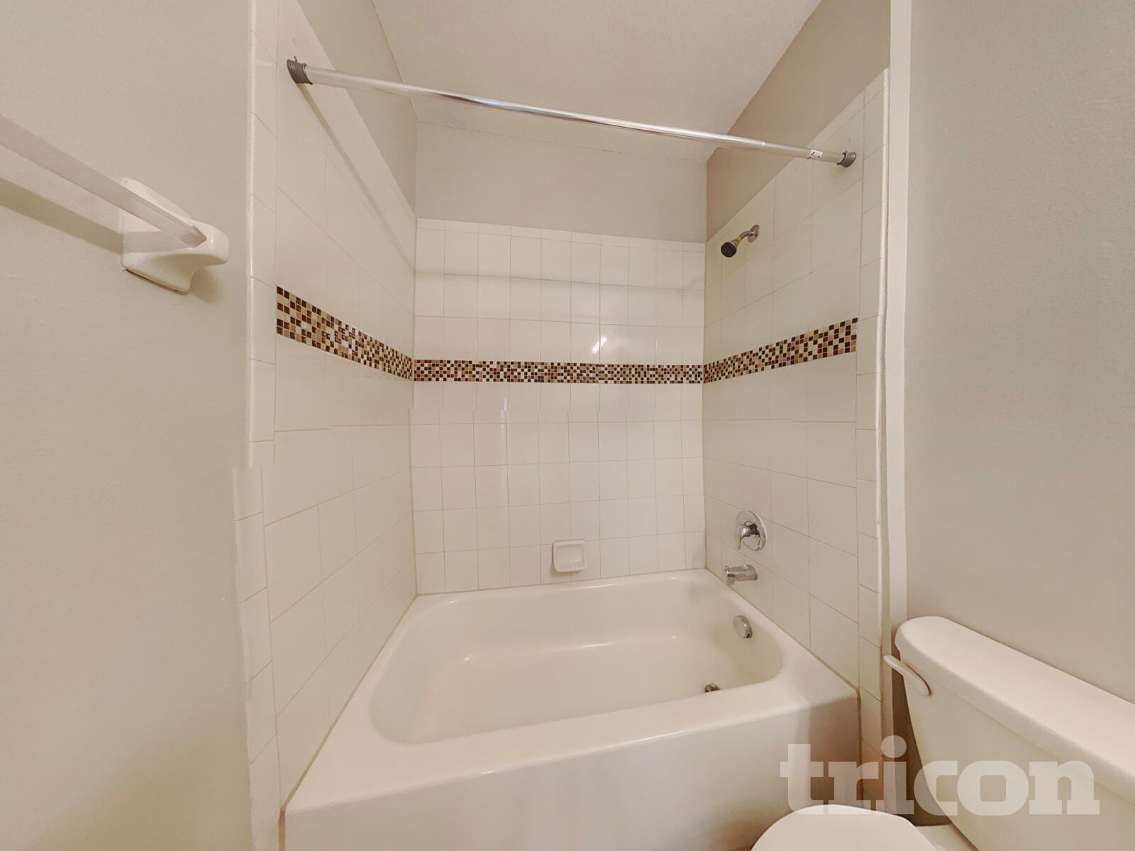 Building Photo - 4887 Rockvale Dr