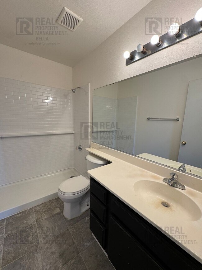 Building Photo - 1330 Wrigley Ln