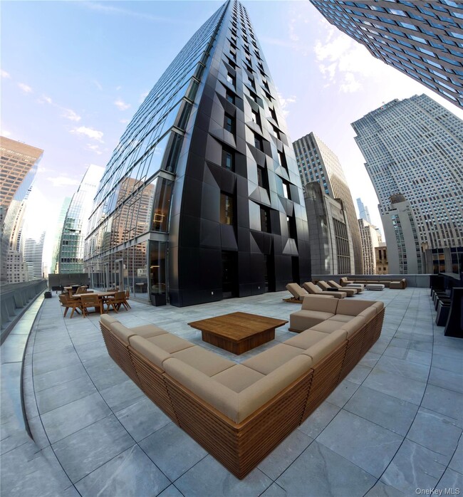 Building Photo - 18 W 53rd St