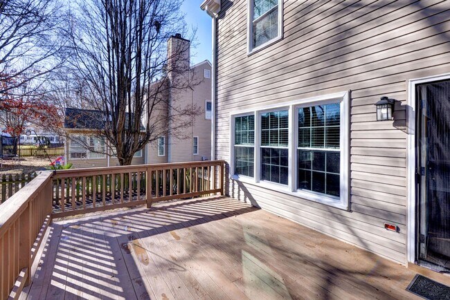 Building Photo - Lovely Home in Seaford