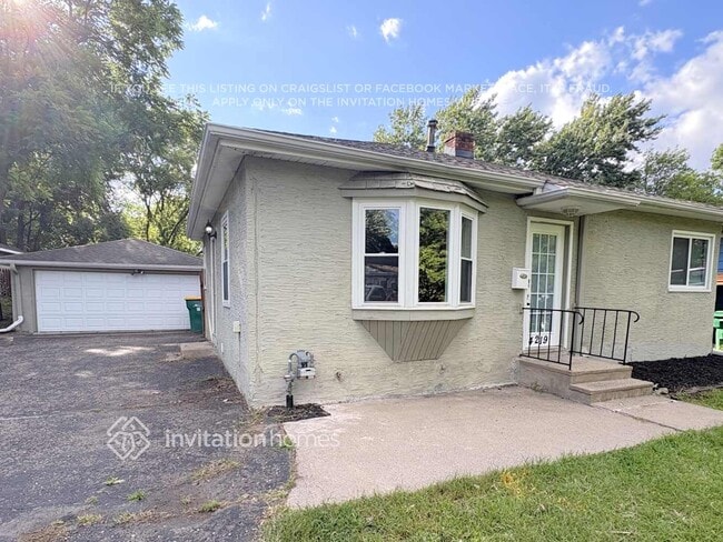 Primary Photo - 4219 Georgia Ave N