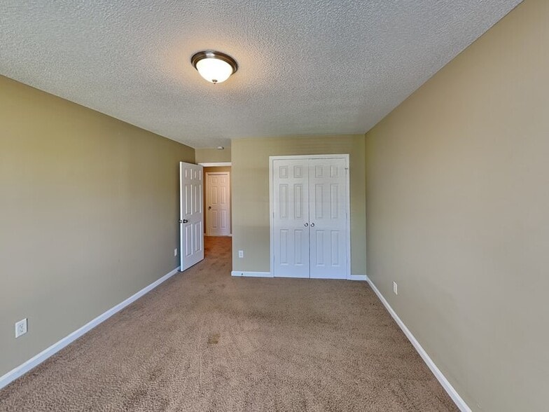 Building Photo - 7513 Easterly Ln