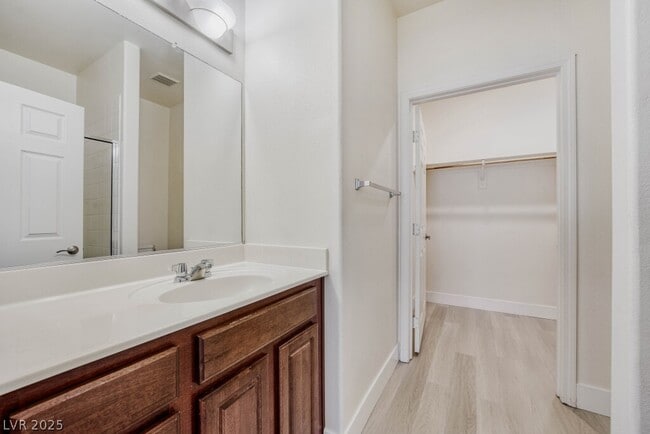 Building Photo - 10443 Alpine Edge Ave