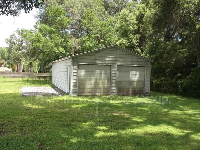 Building Photo - 740 Knowles Rd
