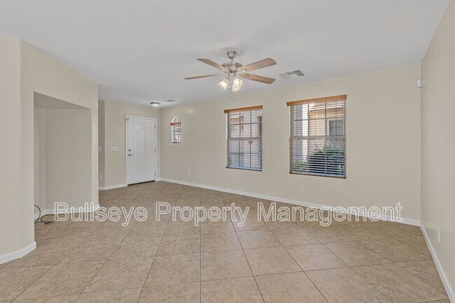 Building Photo - 1712 S Martingale Rd
