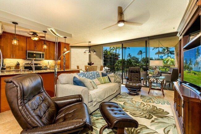 Building Photo - Maui Sunset Condo!! LOCATION, LOCATION, LOCATION!!