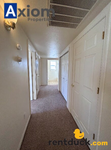 Building Photo - 465 Taft Ave