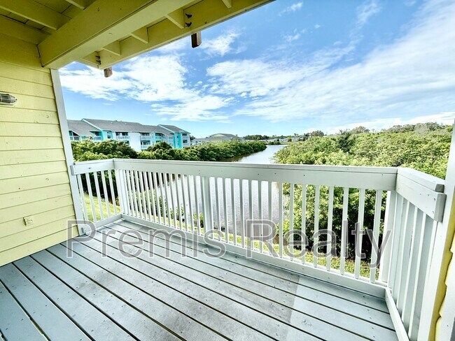 Building Photo - 455 Alt 19
