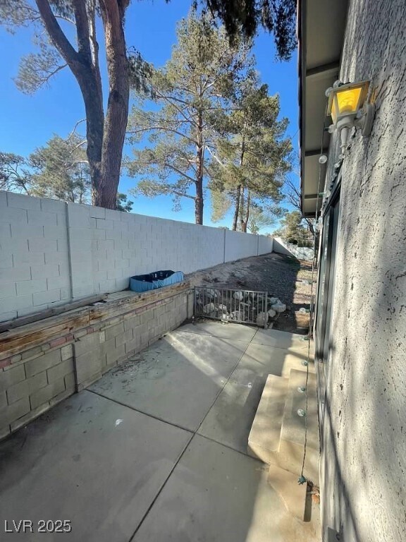 Building Photo - 3948 N Applecrest St