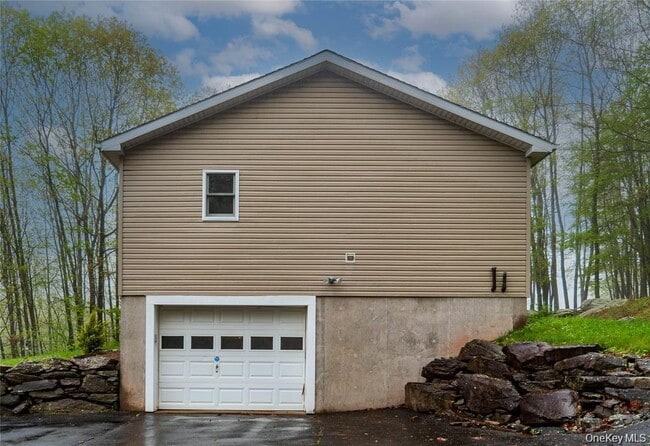 Building Photo - 114 Wagners Rd
