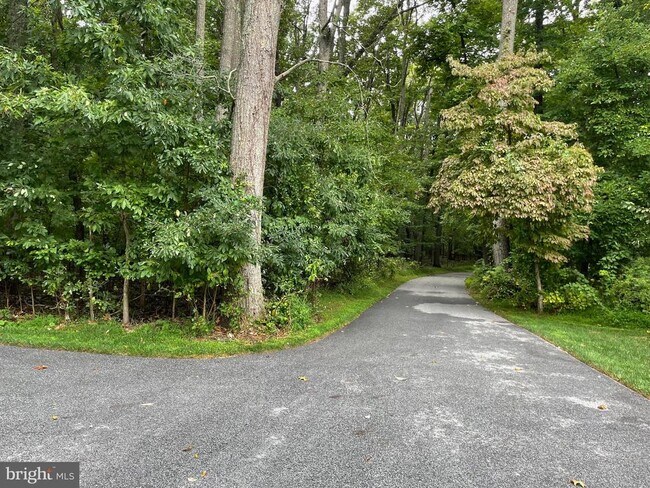 Building Photo - 3317 Black Rock Rd