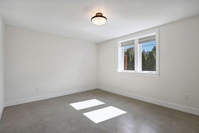 Building Photo - DESIRABLE CRESTON-KENILWORTH / CORNER LOT, LUXURY 4 BEDROOM, TWO EN-SUITES W/FULL BATHS