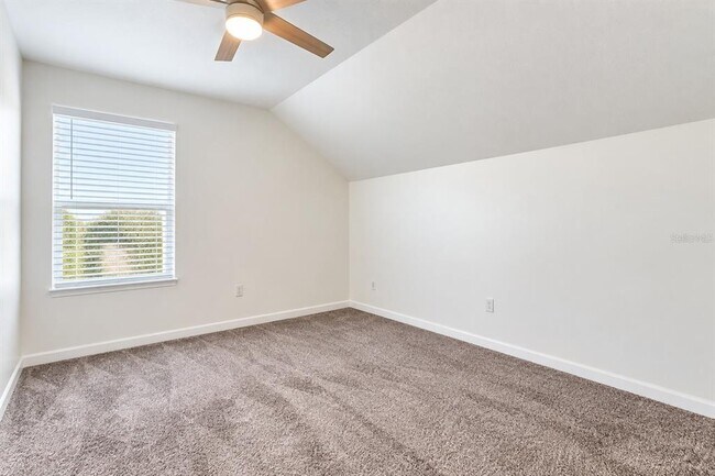Building Photo - 16013 Stags Leap Dr