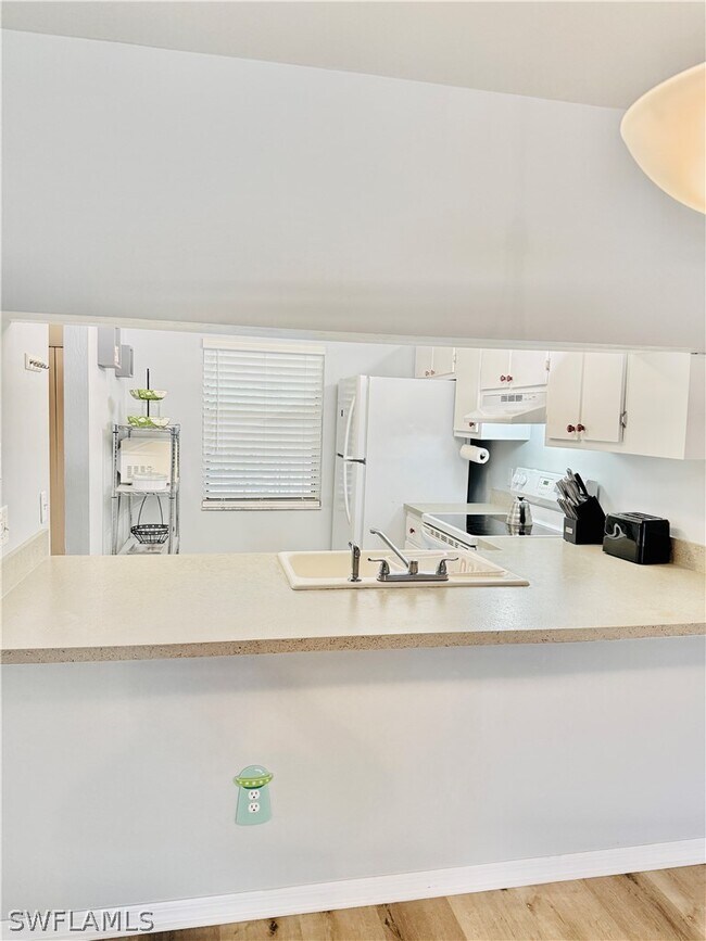 Building Photo - 2750 Kings Lake Blvd