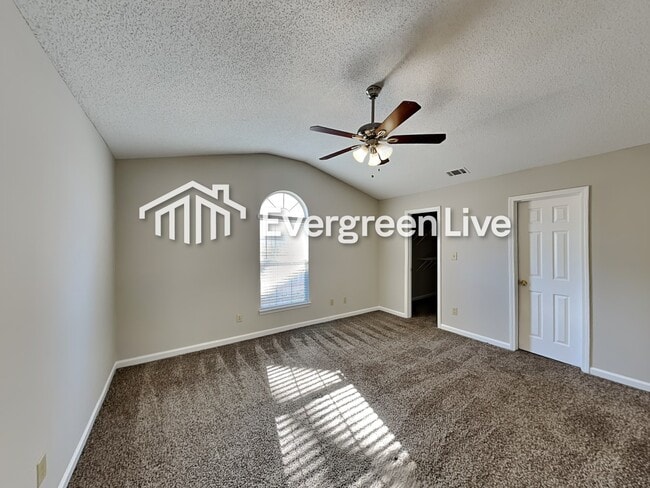 Building Photo - 183 Regency Park Dr