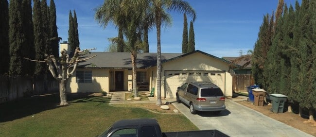 Primary Photo - 10708 San Gorgonio St