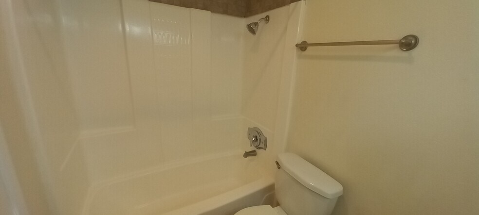 Building Photo - 17087 W Bernardo Dr