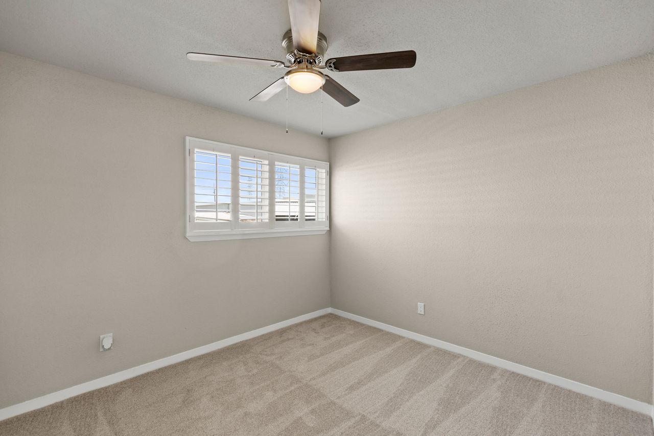 Building Photo - 5094 Glenmont Dr