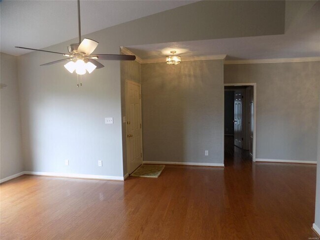 Building Photo - 4602 Cherry Tree Terrace