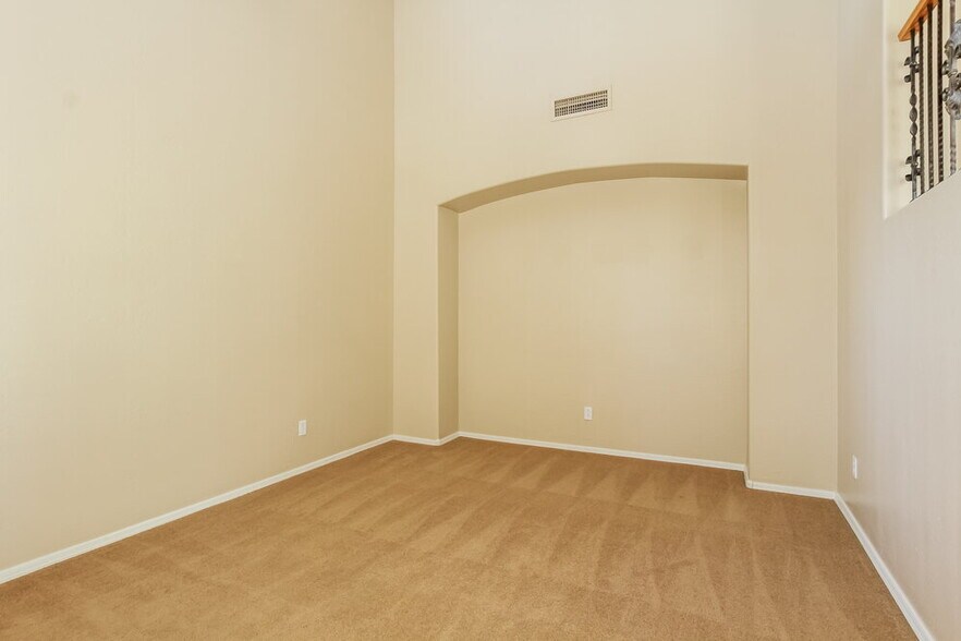 Building Photo - 27301 N 86th Ave