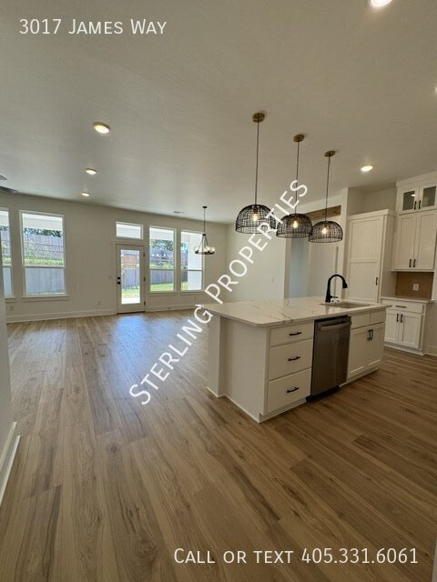 Building Photo - 3017 James Way