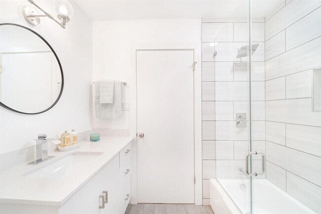 Building Photo - 8414 Staunton Dr