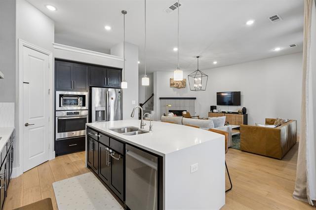 Building Photo - 4131 Dewberry Ln