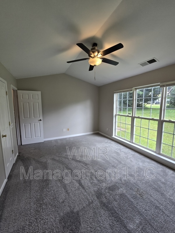 Building Photo - 7434 Stone Mountain Ct