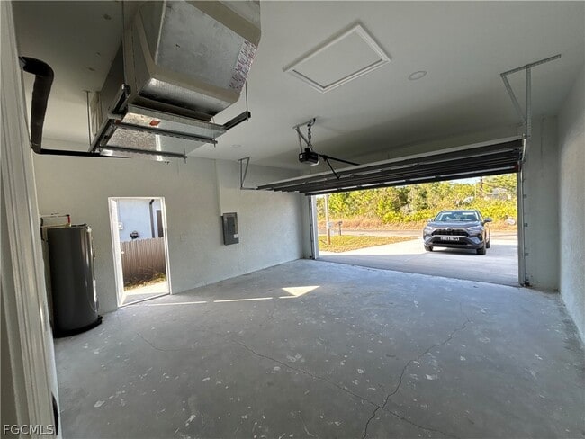 Building Photo - 3005 31st St W