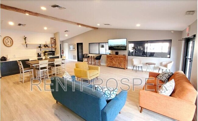 Building Photo - 1051 June Dr