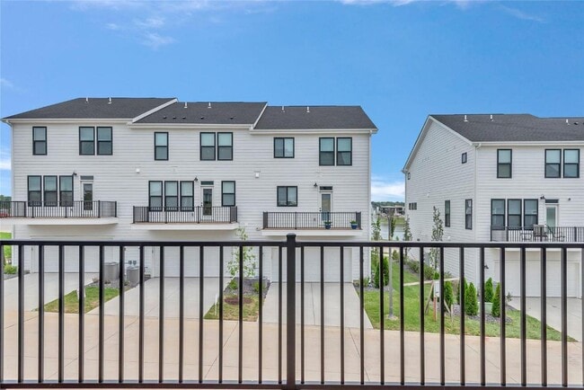 Building Photo - 16507 Honey Locust Dr