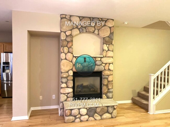 Building Photo - Gated community with pool/spa