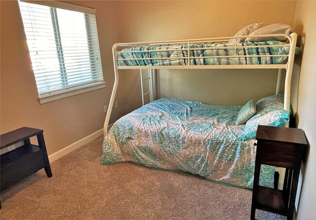 Building Photo - 606 W S Temple St