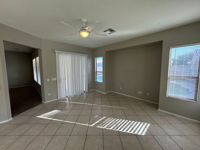 Building Photo - 3 Bedroom - 2 Bath - 2148 Sq. Ft. - Blakeman Ranch - Chandler