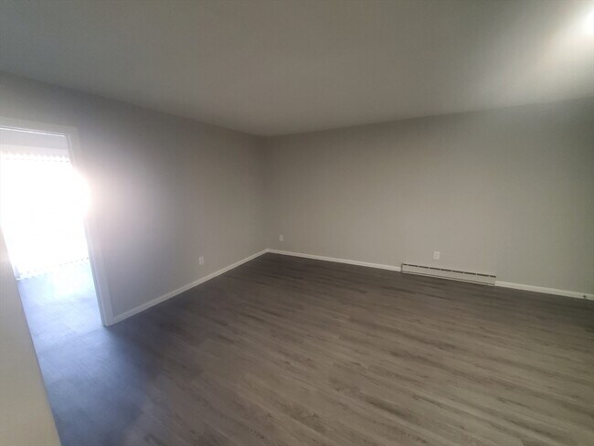 Building Photo - 760 Cummins Hwy