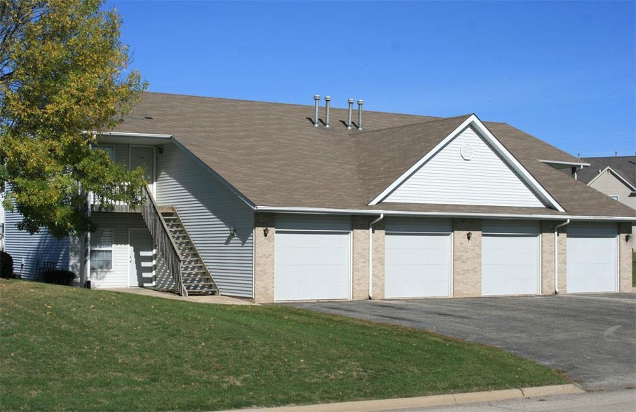 Primary Photo - Rock Valley Apartments