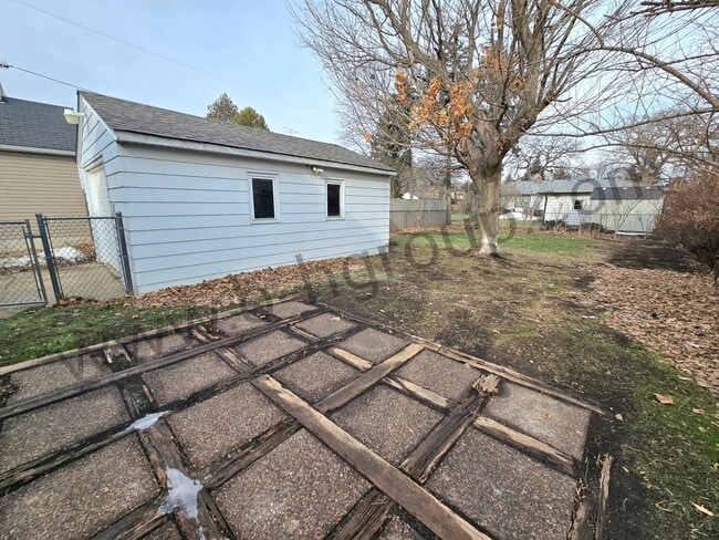 Building Photo - Newly Updated!