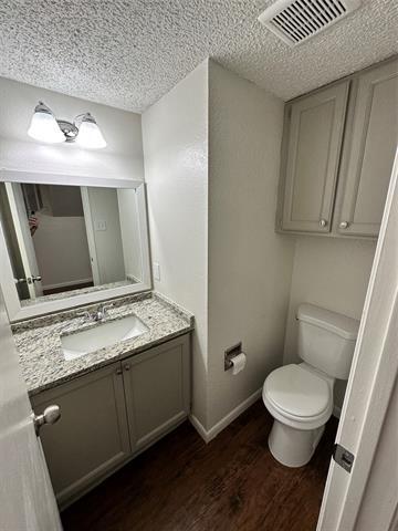 Building Photo - 1305 Lovell Dr