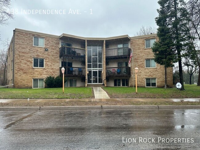 Building Photo - Charming 2-Bedroom Apartment in Champlin f...