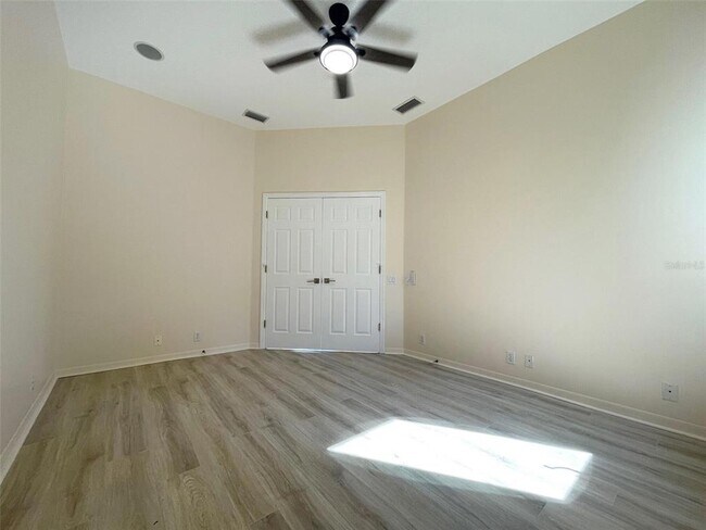 Building Photo - 8515 53rd Pl E