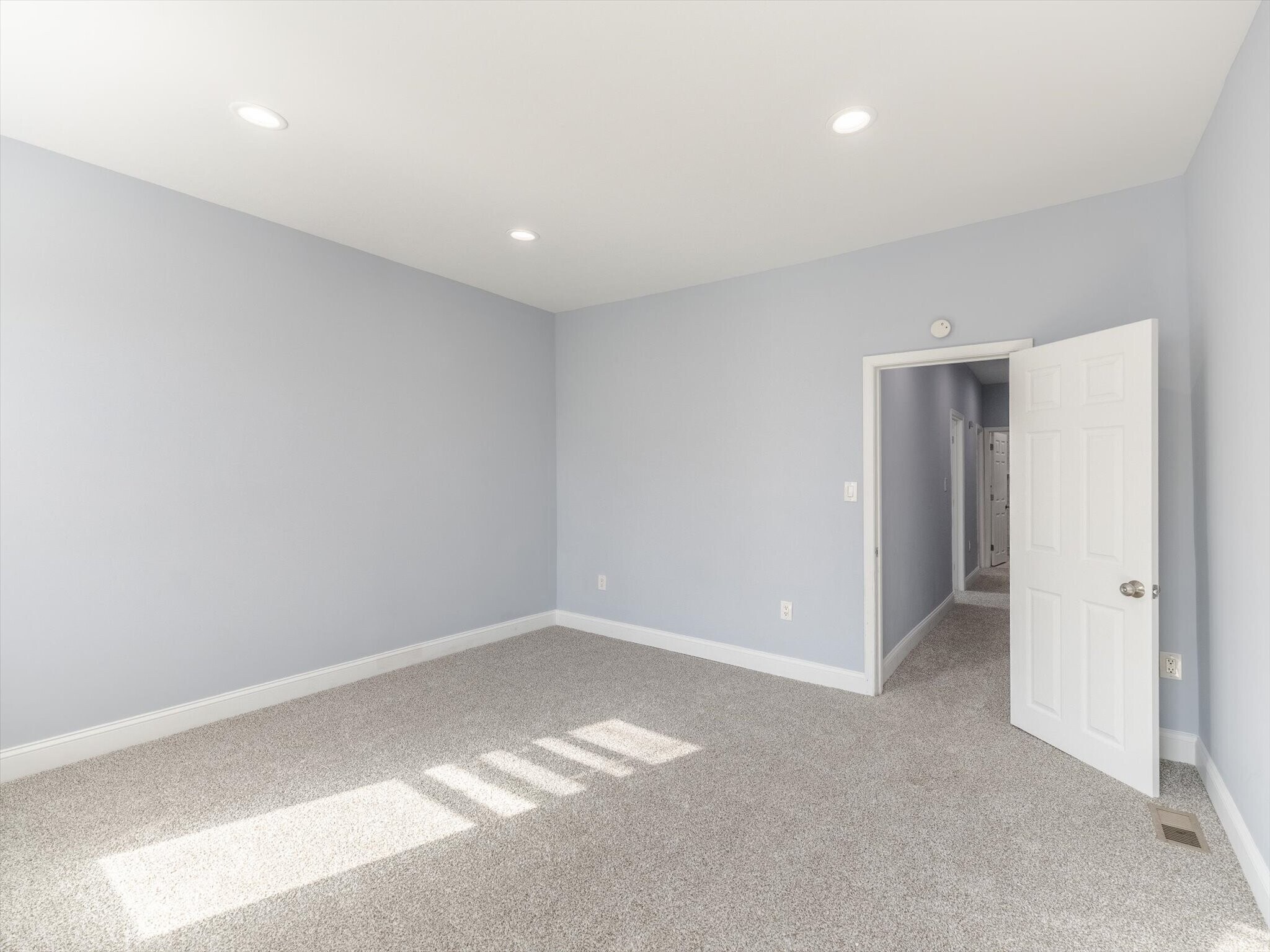 Building Photo - 19 Osborn St