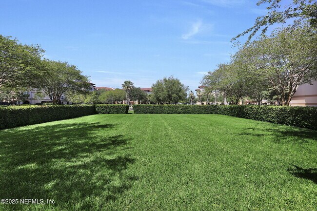 Building Photo - 4300 S Beach Pkwy