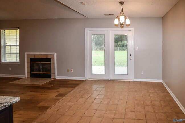 Building Photo - 108 Portal Ln