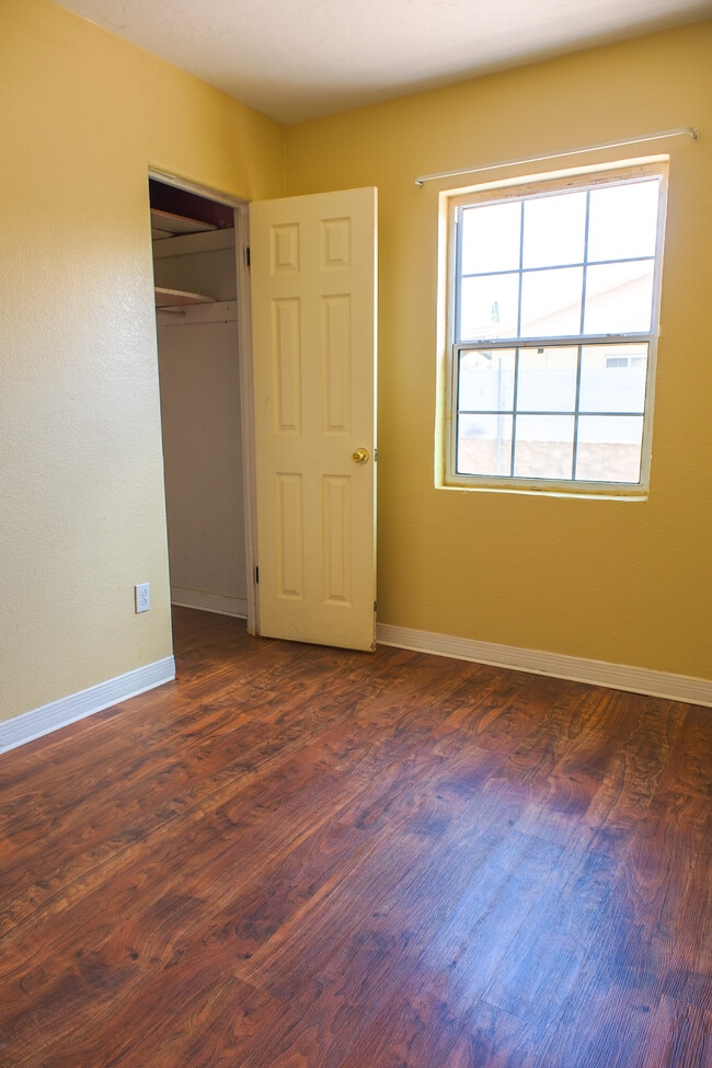 Building Photo - 8326 Verde Cir
