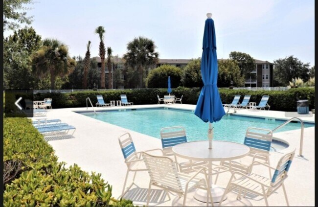 Building Photo - 2 Bedroom 2 Bath Condo in Cambridge Lakes ...