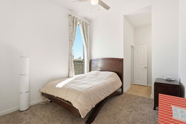 Building Photo - 2239 Plum Creek Dr