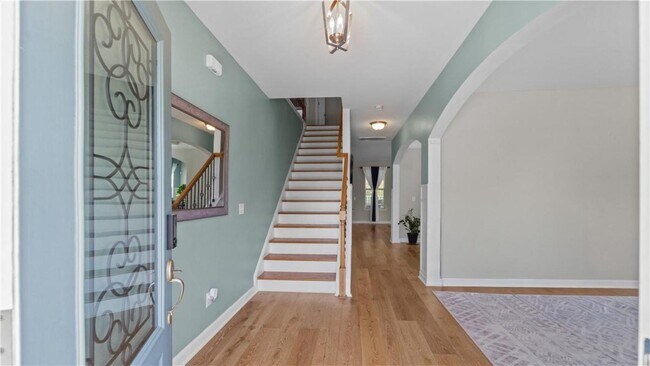 Building Photo - Beautifully Upgraded Home with Outdoor Fire Pit and Fenced Backyard in Buckhead East