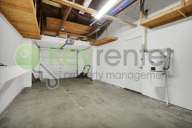 Building Photo - 7603 Linden Ave