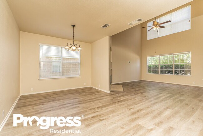 Building Photo - 2304 Eagle Mountain Dr