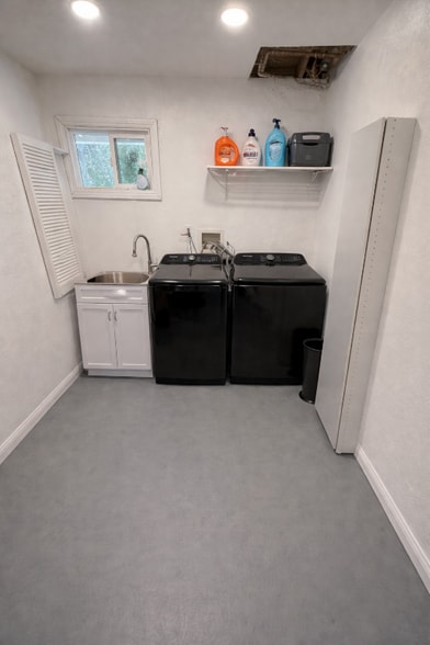 Building Photo - 483 Rancho Del Sol Dr